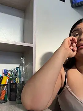 Lia sexx online show from 05/12/26, 12:11