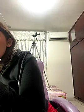 Lia sexx online show from 10/08/25, 07:03