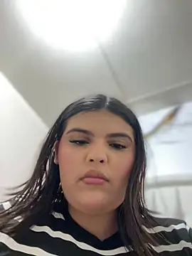 Snapshot of Lia_sexx chatting on 06/10/26, 06:42 Lia sexx online show from 06/10/26, 06:42