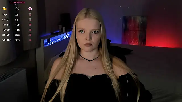Snapshot of Ssweet_annie chatting on 04/19/26, 05:36 Ssweet annie online show from 04/19/26, 05:36