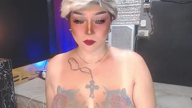 Snapshot of Transdomts4u chatting on 07/16/26, 02:25 Transdomts4u online show from 07/16/26, 02:25
