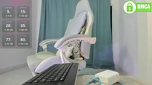 zoe 37 online show from 10/16/25, 02:31