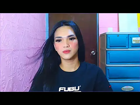 WONDERWOMAN2023 online show from 11/22/25, 07:13