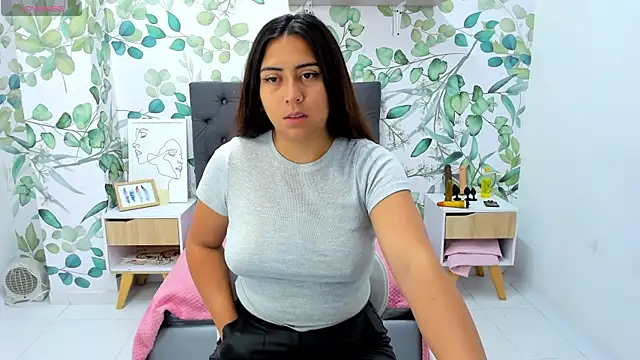 Alison Jhones7 online show from 02/01/25, 01:20