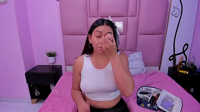 Alison Jhones7 online show from 02/24/25, 12:09