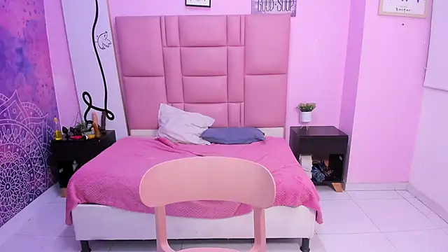 Alison Jhones7 online show from 03/22/25, 11:11