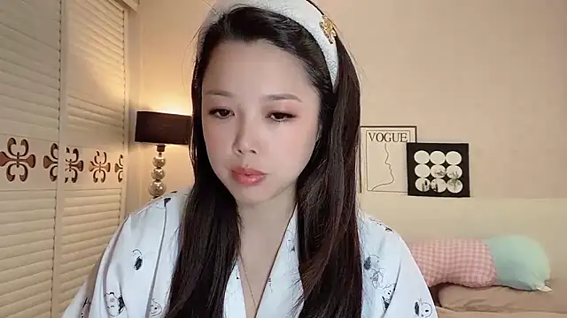 Snapshot of kk_lele chatting on 05/07/26, 03:44 kk lele online show from 05/07/26, 03:44