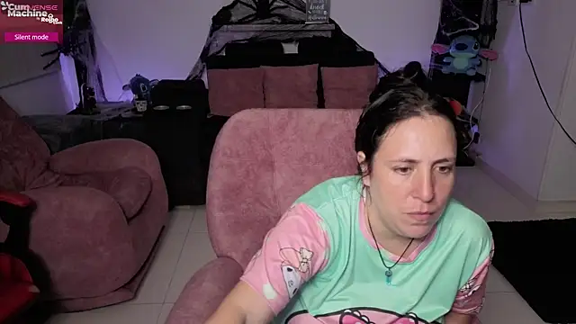 valery adams1 online show from 10/17/25, 04:16