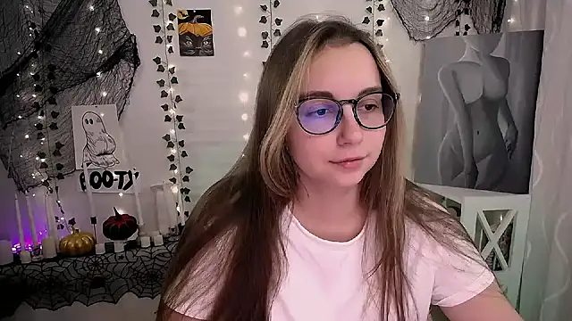 SweetPrincess  online show from 11/04/25, 08:07