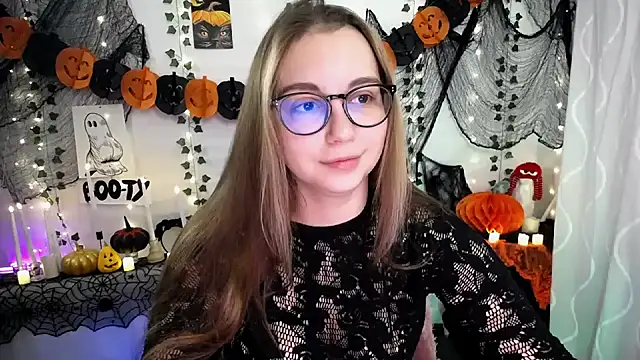 SweetPrincess  online show from 11/03/25, 06:51