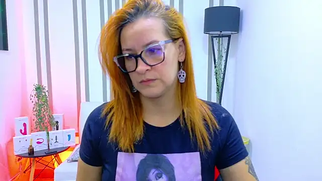 Britney taylor  online show from 11/12/25, 09:40