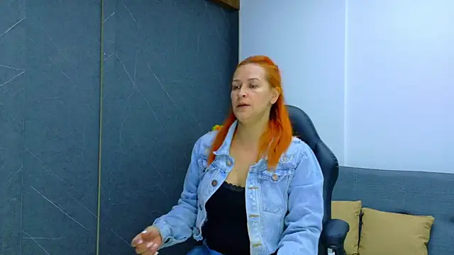 Snapshot of Britney_taylor_ chatting on 01/12/26, 07:09 Britney taylor online show from 01/12/26, 07:09