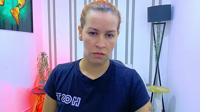 Britney taylor  online show from 11/05/25, 10:24