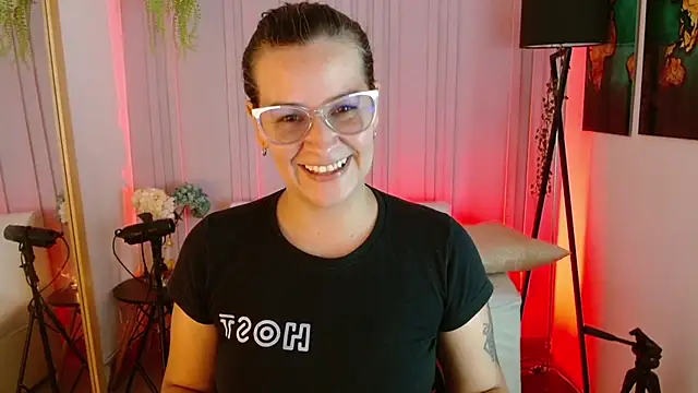 Snapshot of Britney_taylor_ chatting on 01/31/25, 07:08 Britney taylor online show from 01/31/25, 07:08