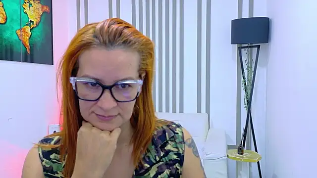 Britney taylor  online show from 10/22/25, 11:25