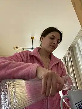 little belucci online show from 03/19/25, 06:12