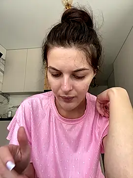 little belucci online show from 09/14/25, 11:10