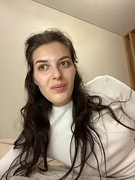 little belucci online show from 11/18/25, 04:10