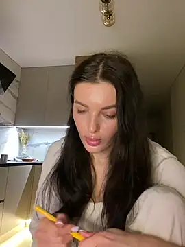 little belucci online show from 01/13/26, 03:16