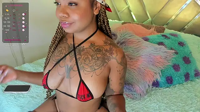 Snapshot of tarawilsonn chatting on 02/07/25, 12:31 tarawilsonn online show from 02/07/25, 12:31