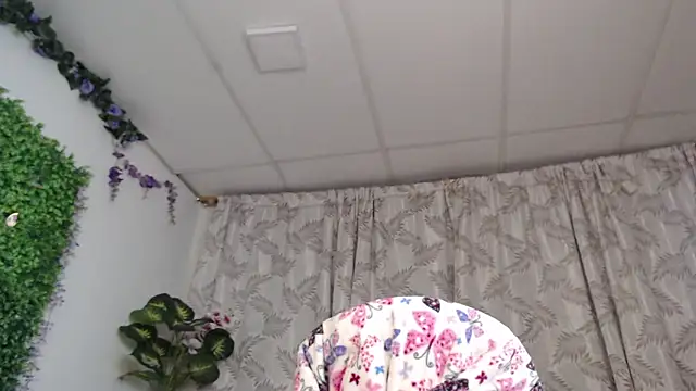 valquiria sirgun online show from 12/05/25, 10:03