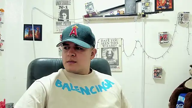 ney 22 online show from 11/27/25, 10:27