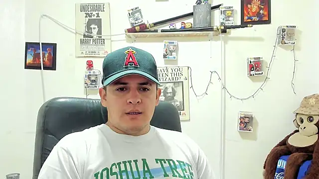 ney 22 online show from 11/17/25, 10:36