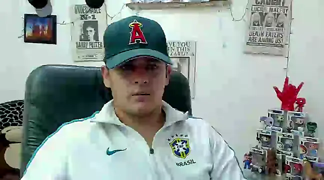 Snapshot of ney_22 chatting on 02/23/25, 02:40 ney 22 online show from 02/23/25, 02:40