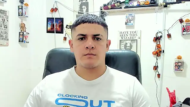 ney 22 online show from 10/31/25, 05:26