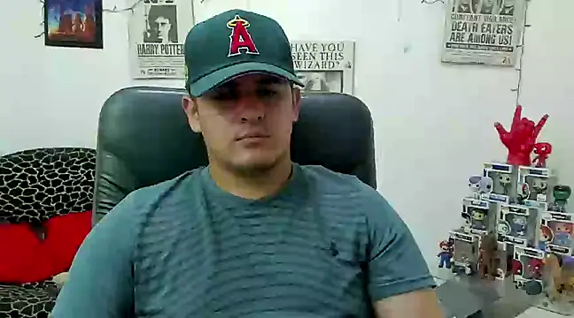 Snapshot of ney_22 chatting on 02/25/25, 04:14 ney 22 online show from 02/25/25, 04:14
