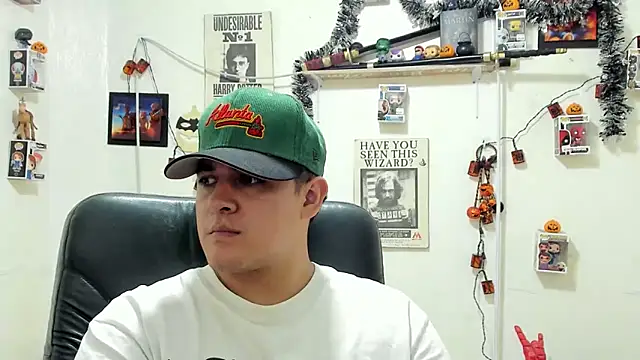 ney 22 online show from 10/30/25, 12:31