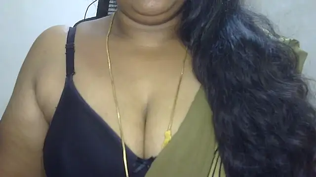 Snapshot of Nithya_forever chatting on 03/15/25, 06:43 Nithya forever online show from 03/15/25, 06:43
