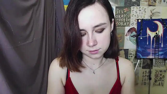 Snapshot of VeryVeryVeryShy_ chatting on 03/08/25, 07:27 VeryVeryVeryShy online show from 03/08/25, 07:27