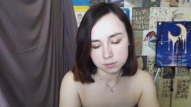 Snapshot of VeryVeryVeryShy_ chatting on 03/12/25, 09:34 VeryVeryVeryShy online show from 03/12/25, 09:34