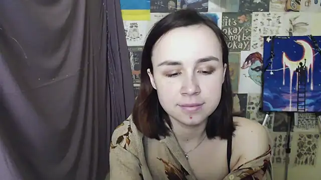 Snapshot of VeryVeryVeryShy_ chatting on 03/20/25, 11:27 VeryVeryVeryShy online show from 03/20/25, 11:27