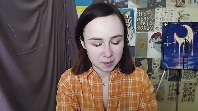 Snapshot of VeryVeryVeryShy_ chatting on 03/07/25, 09:18 VeryVeryVeryShy online show from 03/07/25, 09:18