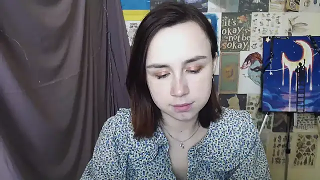 Snapshot of VeryVeryVeryShy_ chatting on 03/19/25, 06:46 VeryVeryVeryShy online show from 03/19/25, 06:46