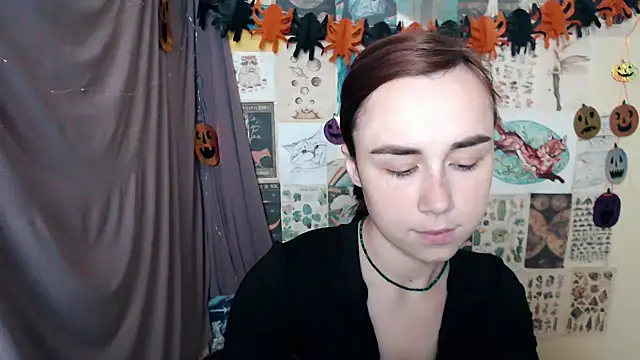 Snapshot of VeryVeryVeryShy_ chatting on 10/20/25, 05:53 VeryVeryVeryShy online show from 10/20/25, 05:53