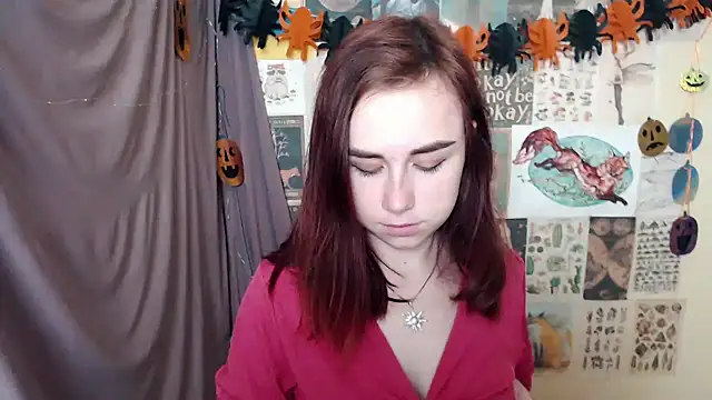 Snapshot of VeryVeryVeryShy_ chatting on 10/16/25, 05:49 VeryVeryVeryShy online show from 10/16/25, 05:49