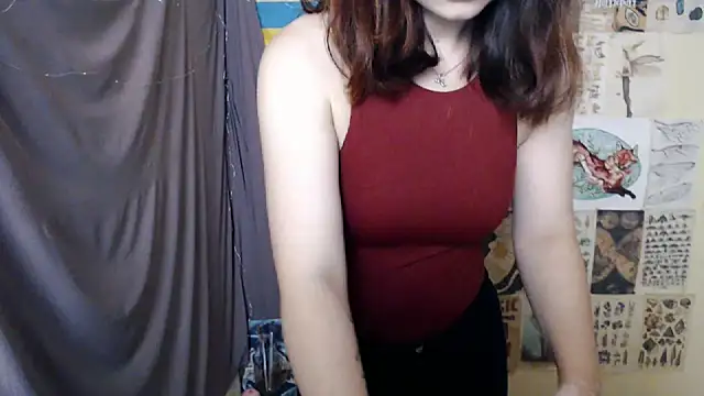 Snapshot of VeryVeryVeryShy_ chatting on 09/19/25, 05:44 VeryVeryVeryShy online show from 09/19/25, 05:44