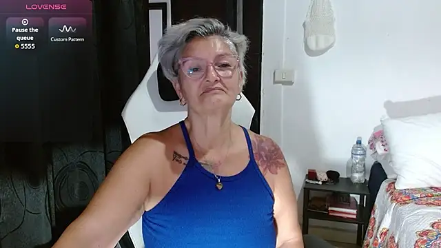 bety-cum2 online show from 04/12/26, 09:29