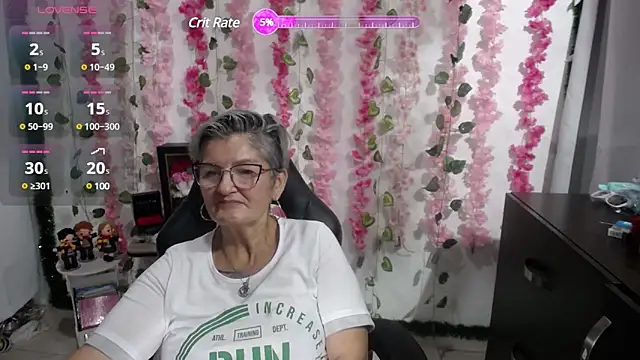 Snapshot of bety-cum2 chatting on 03/17/25, 11:02 bety-cum2 online show from 03/17/25, 11:02