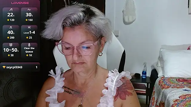 bety-cum2 online show from 04/13/26, 10:03