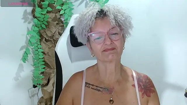bety-cum2 online show from 04/22/26, 10:55