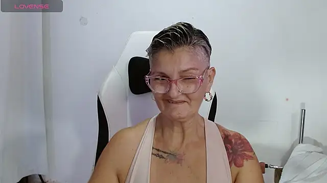 bety-cum2 online show from 05/08/26, 11:52