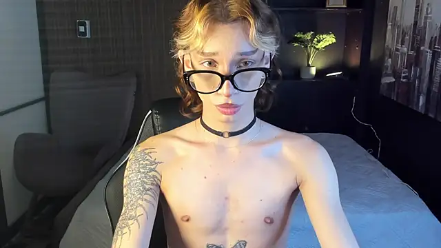 AndyWiilliams online show from 12/17/25, 09:20