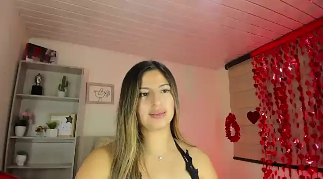 Snapshot of little_antonela chatting on 02/11/25, 07:38 little antonela online show from 02/11/25, 07:38