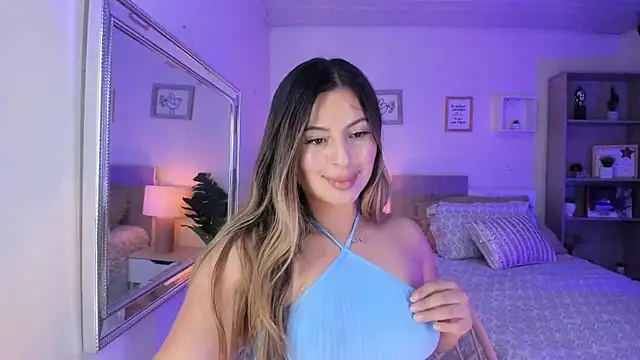 Snapshot of little_antonela chatting on 03/12/25, 03:29 little antonela online show from 03/12/25, 03:29