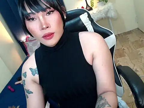 Snapshot of Ur_Fantastic_Lina chatting on 09/21/25, 03:28 Ur Fantastic Lina online show from 09/21/25, 03:28
