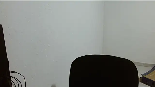 Snapshot of katia_mature chatting on 02/13/26, 04:56 katia mature online show from 02/13/26, 04:56